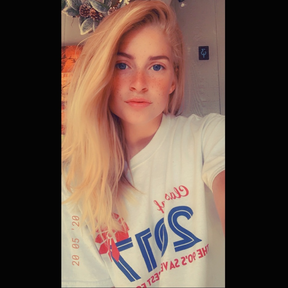 Meet your Posher, Felicity
